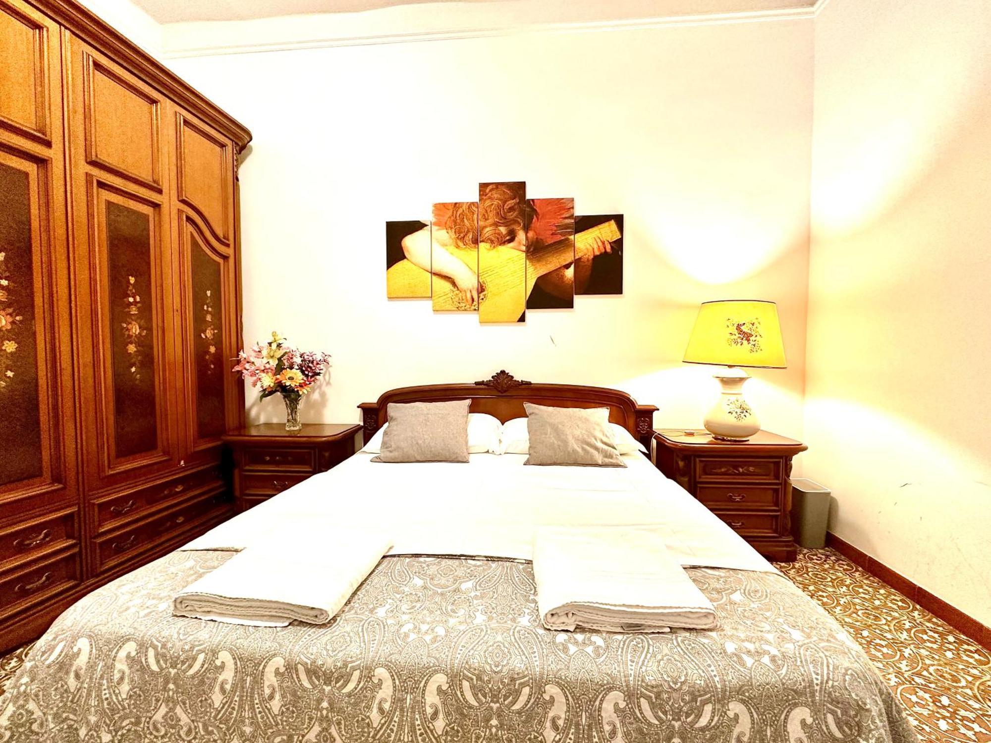 4 Bed Rooms Luxury Apartment Near Colosseum Rom Exteriör bild